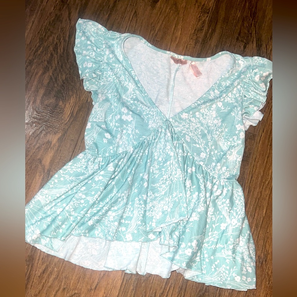 Buckle Top